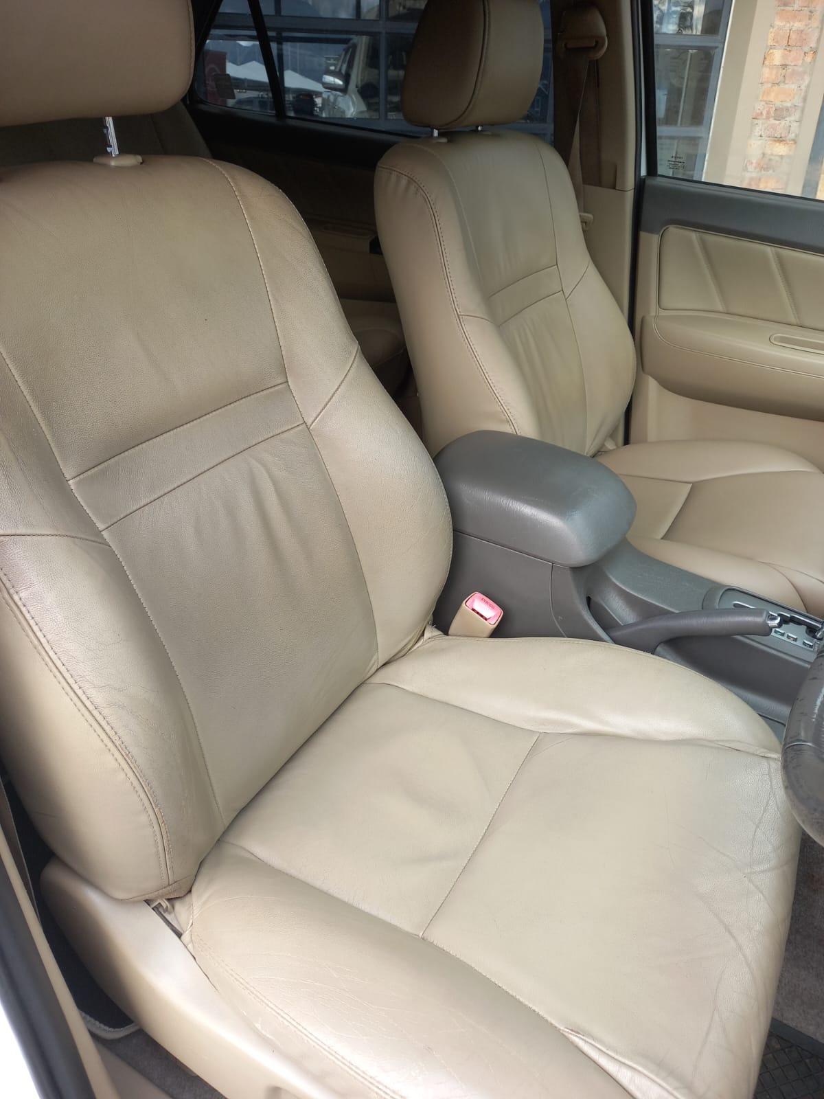 2012 Toyota Fortuner 3.0 D-4D 4×2 A/T
