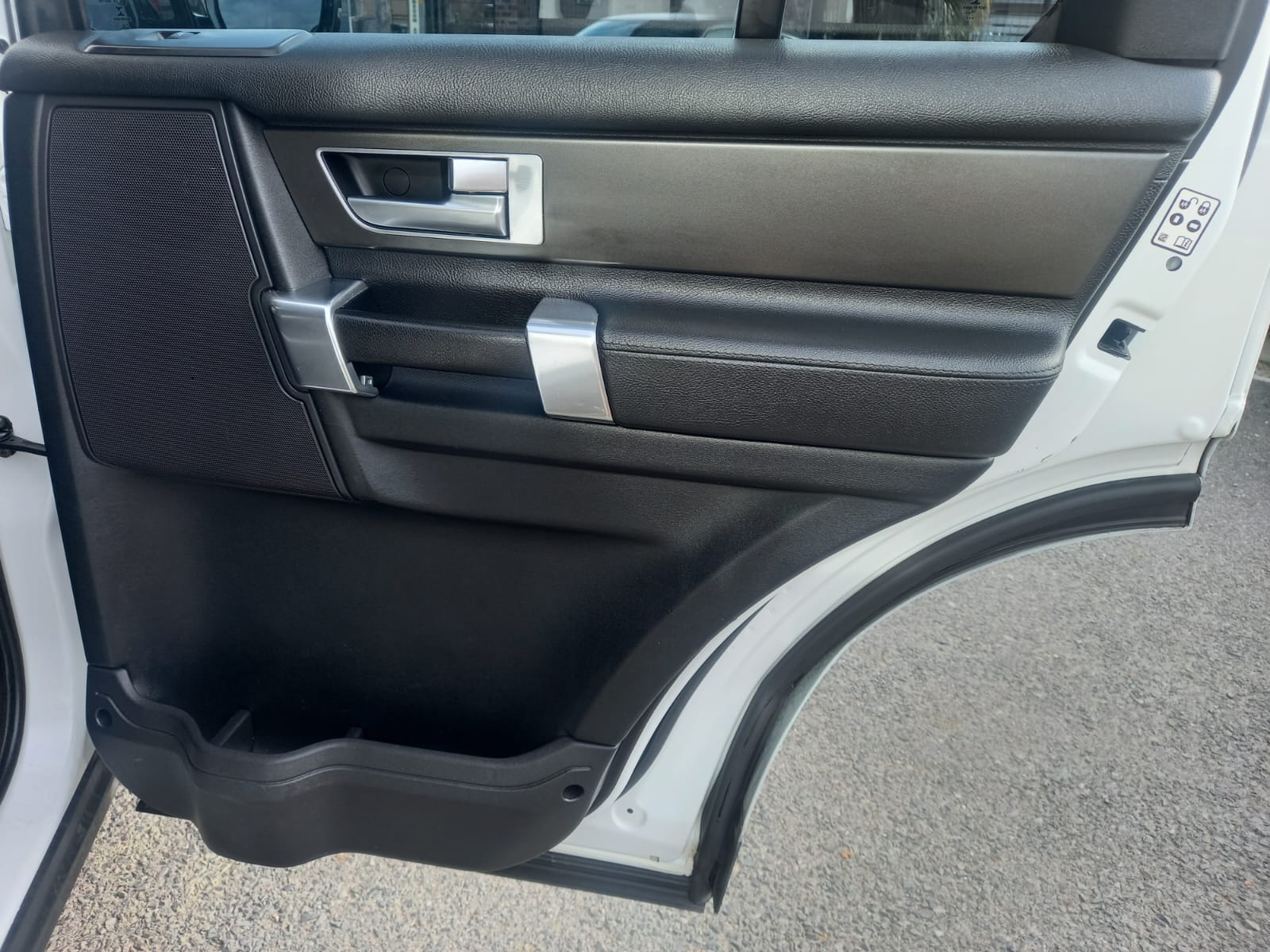 2015 Land Rover Discovery 4 3.0 TD/SD V6 SE