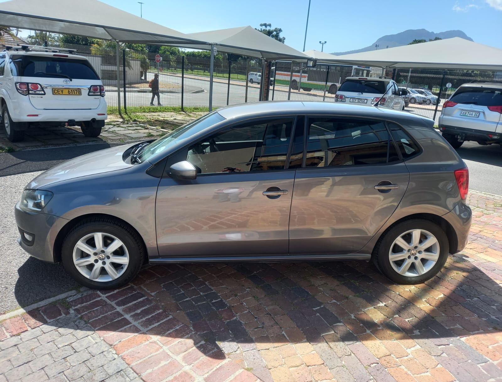 2014 Volkswagen Polo 1.4 Comfortline 5DR